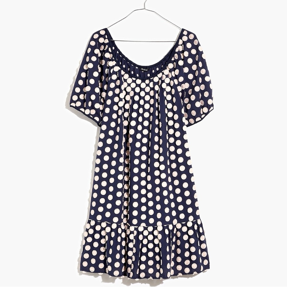 Shrieked Ruffle-Hem Mini Dress in Textural Dot Sz M